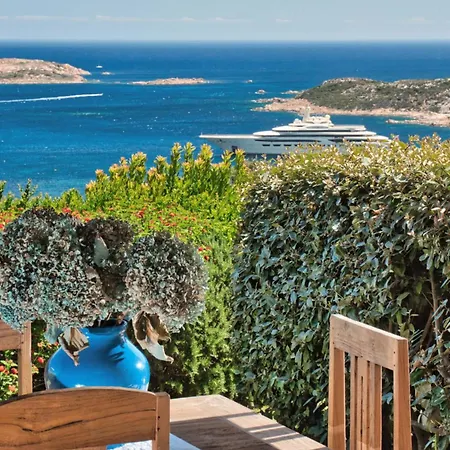 Le Terrazze Sul Pevero Casa vacanze *